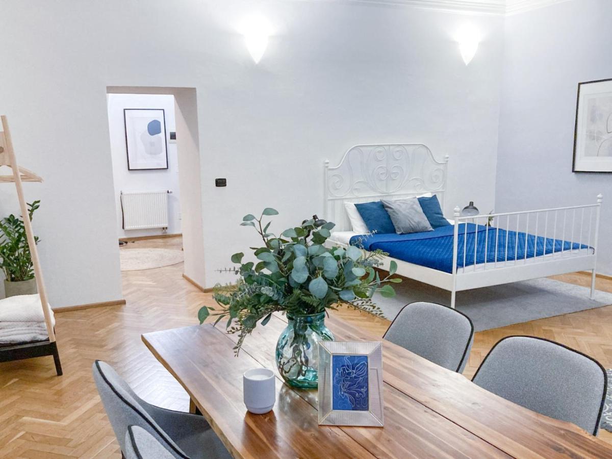 Best Price & Location - Historic Square Residency Prag Eksteriør billede