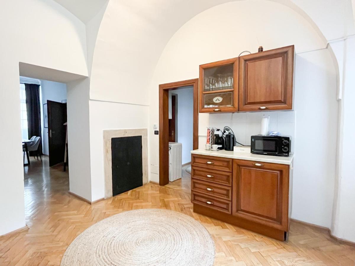 Best Price & Location - Historic Square Residency Prag Eksteriør billede
