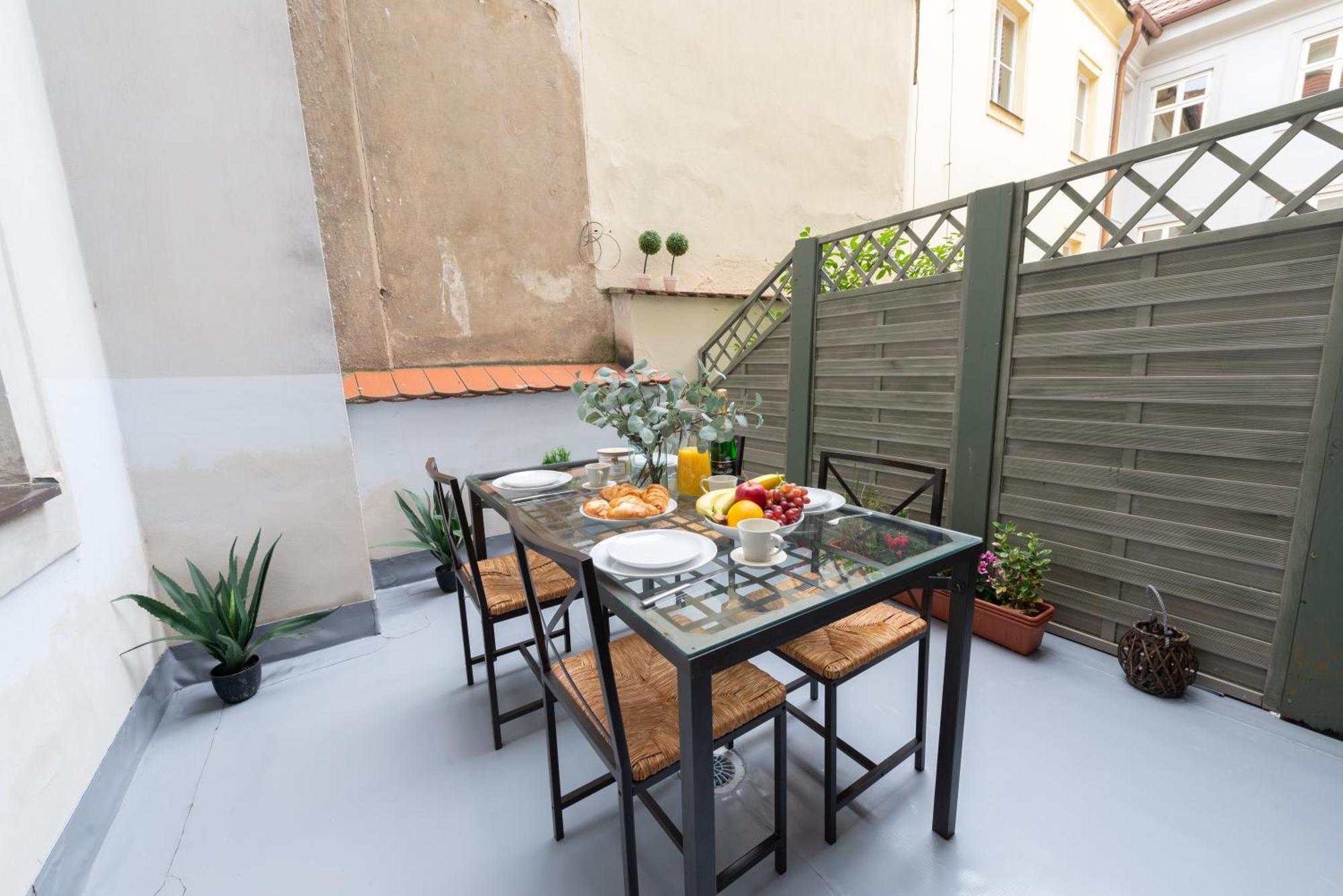 Best Price & Location - Historic Square Residency Prag Eksteriør billede